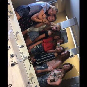 Meet your Posher, Juliajulia